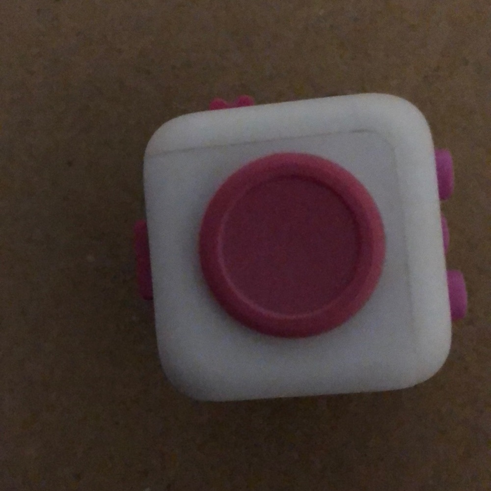 4/$15 Fidget cube - Picture 5 of 6